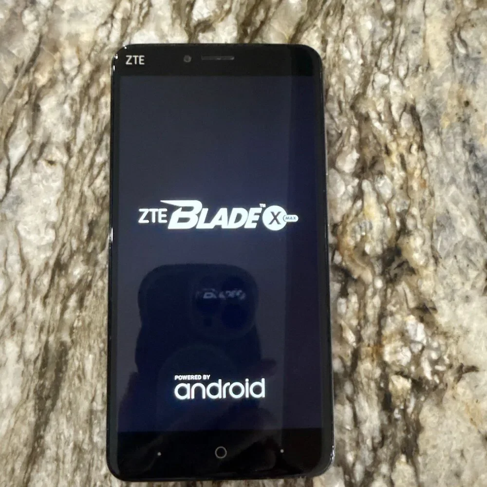 ZTE Z983 Blade X Max LTE-A ~ Works